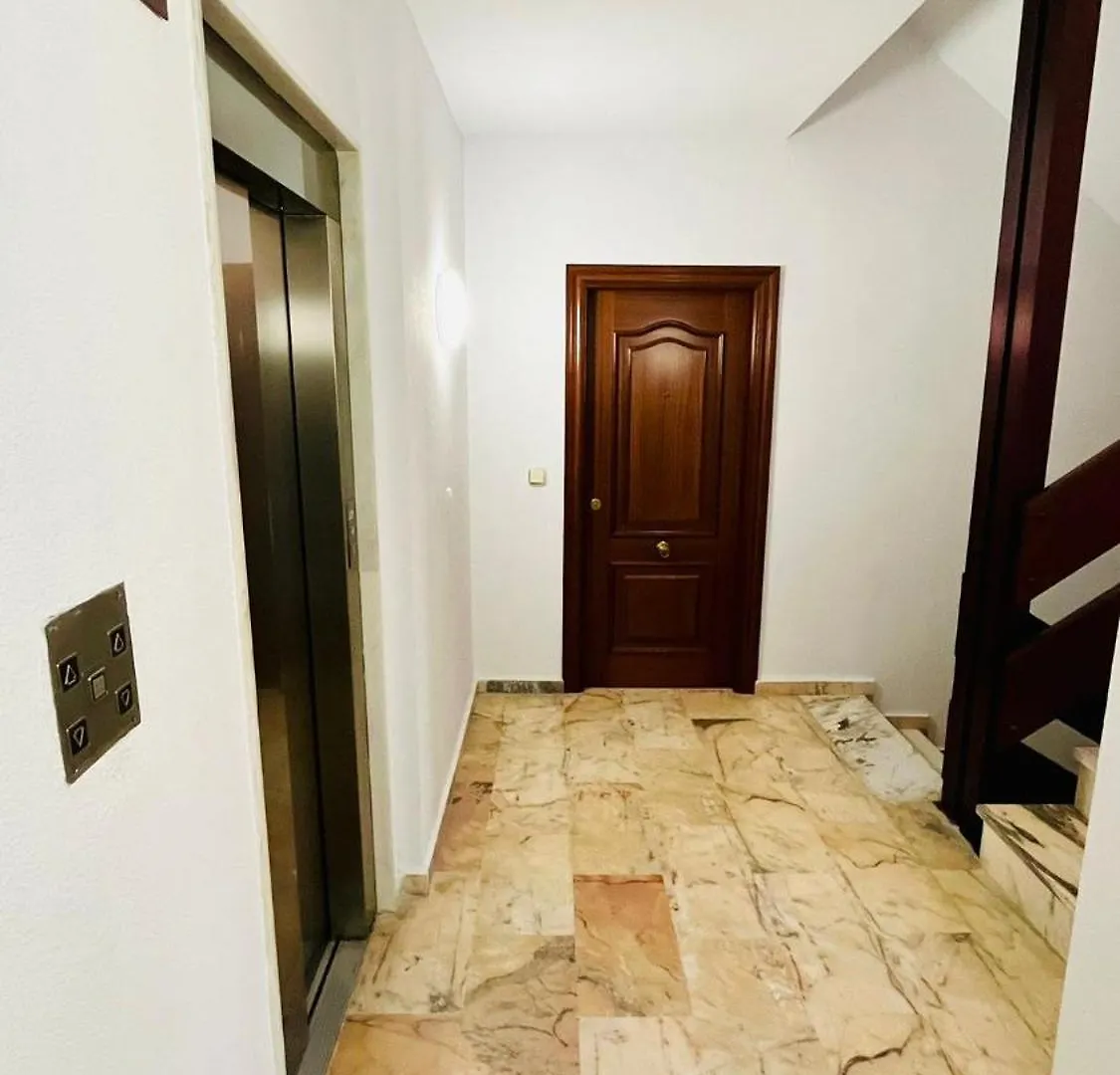 Atico En Yate Iv, Primera Linea Playa Apartment Fuengirola