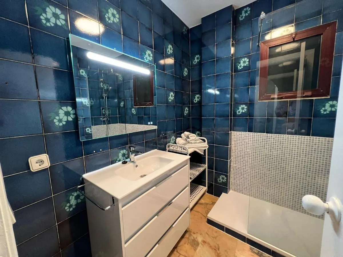 Atico En Yate Iv, Primera Linea Playa Apartment Fuengirola