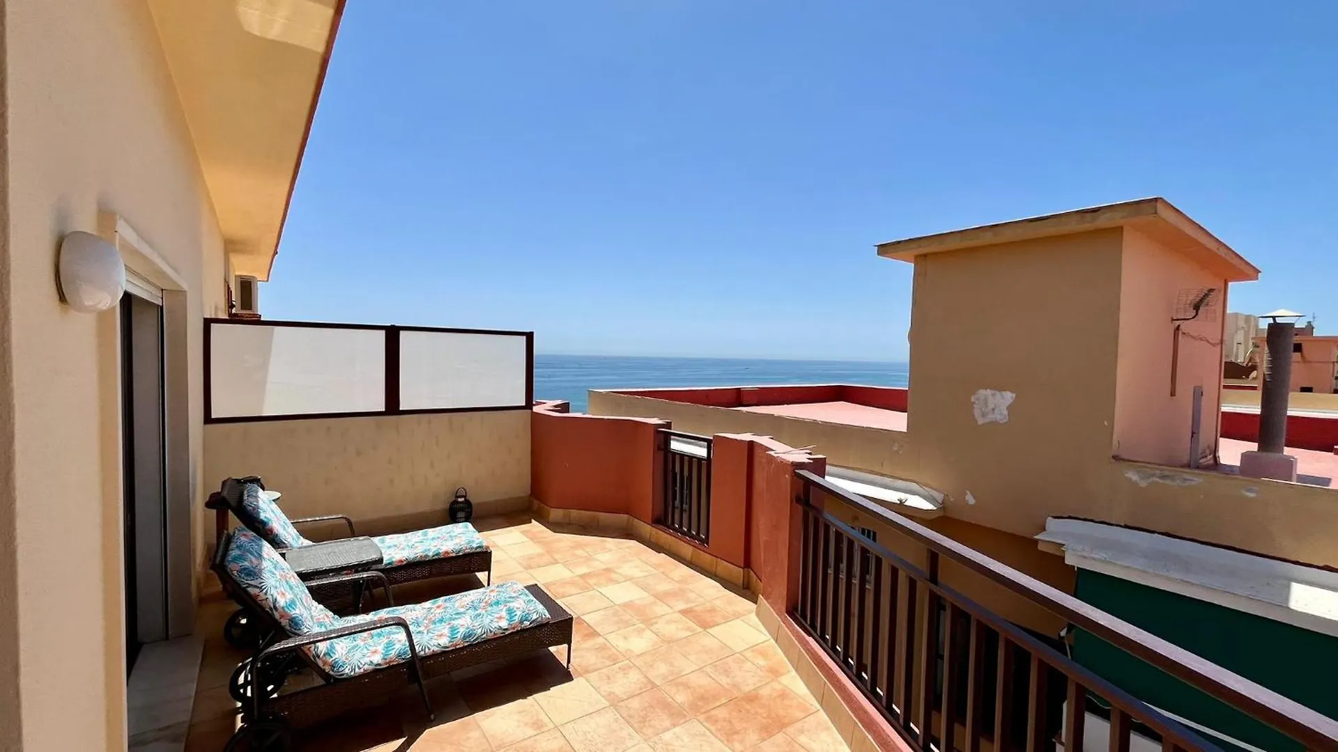 Atico En Yate Iv, Primera Linea Playa Apartment Fuengirola