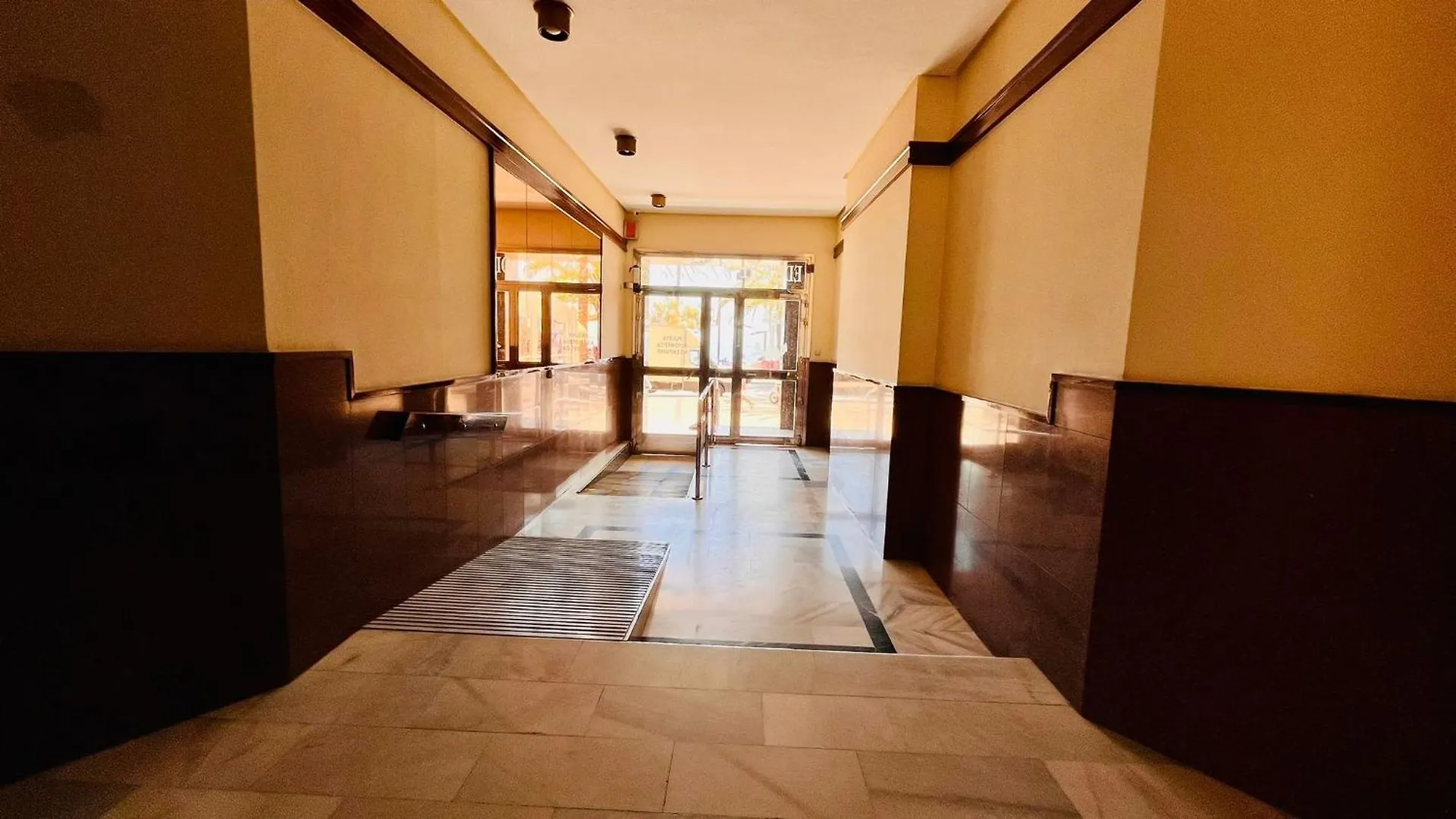 Atico En Yate Iv, Primera Linea Playa Apartment Fuengirola Spain