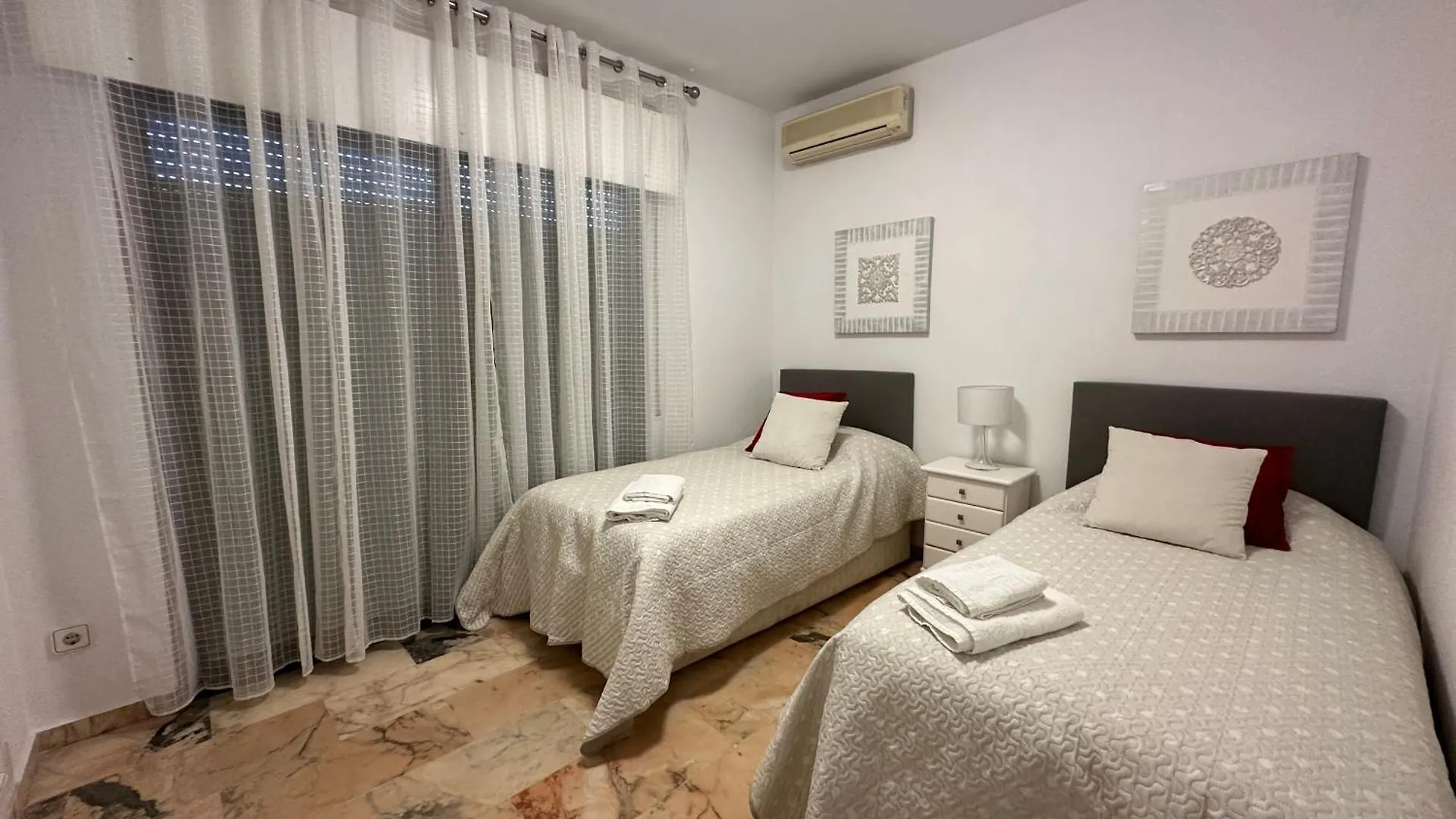 Atico En Yate Iv, Primera Linea Playa Apartment Fuengirola 0*,  Spain